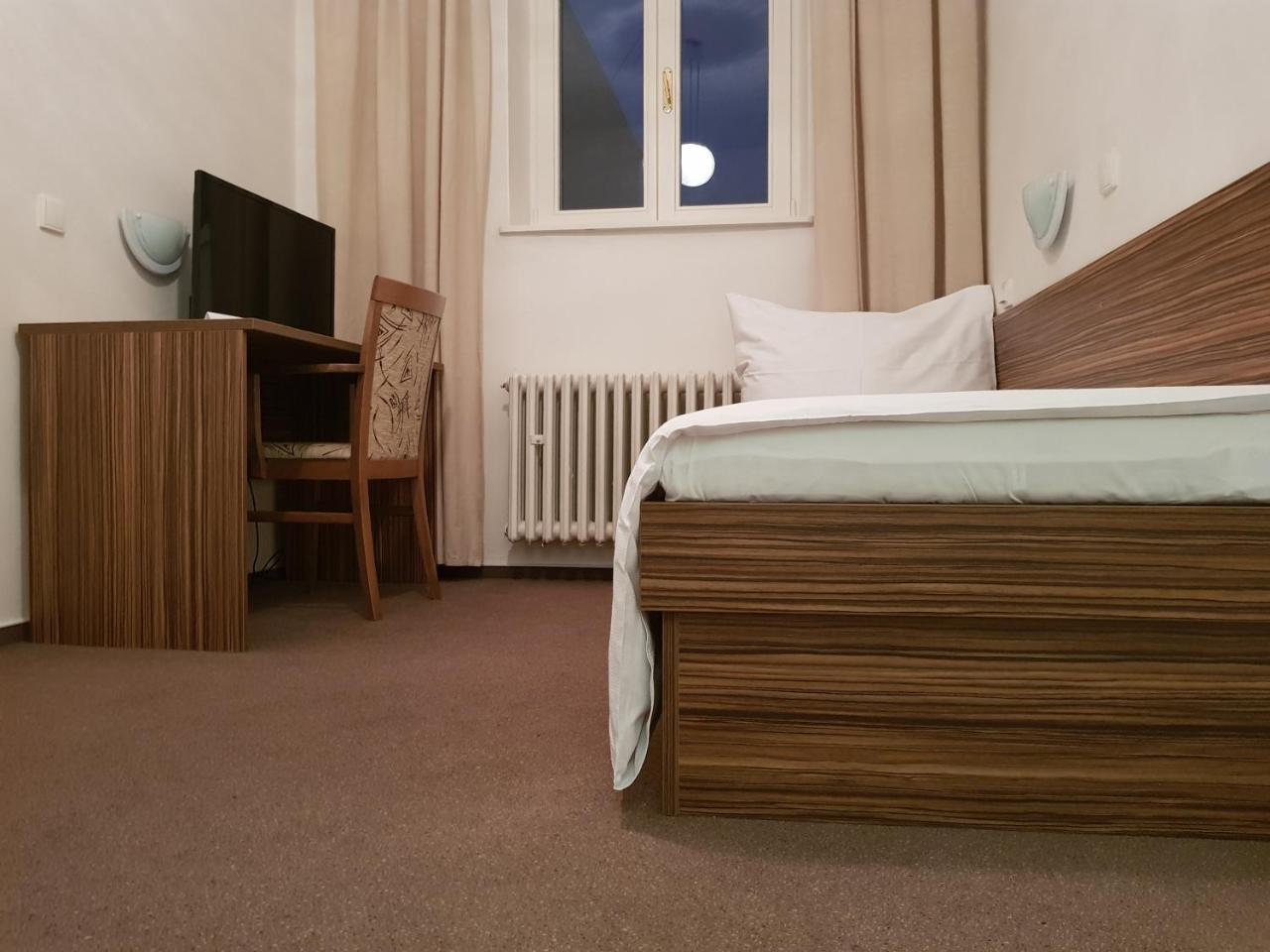 B&B Hotel Praha Novy Jicin Exterior photo